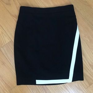 NEW J. CREW  Black and White Trim Skirt Petite 0